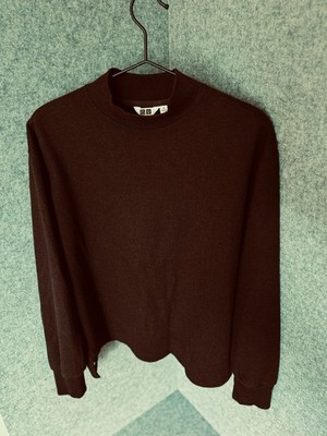 Uniqlo U Mock Neck T-Shirt Mens Large Burgundy Long Sleeve Heavyweight Athletic