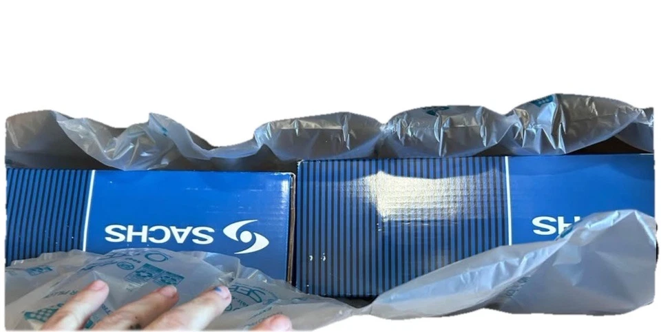 Molas dianteiras esquerda e direita Audi A4 Quattro 2010 - Imagem 4 de 4