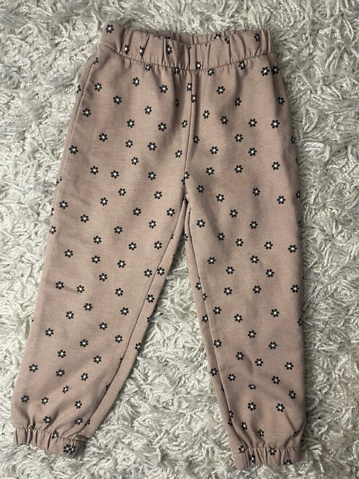 Suave Cómodo 2 Piezas Niñas Conjunto Nicole Miller NY Talla 3t Cálido Floral Moda  Foto 2 de 4