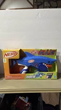 NERF Junior Wild Sharkfire Blaster Easy Play Toy Gun 6+ 8 Darts