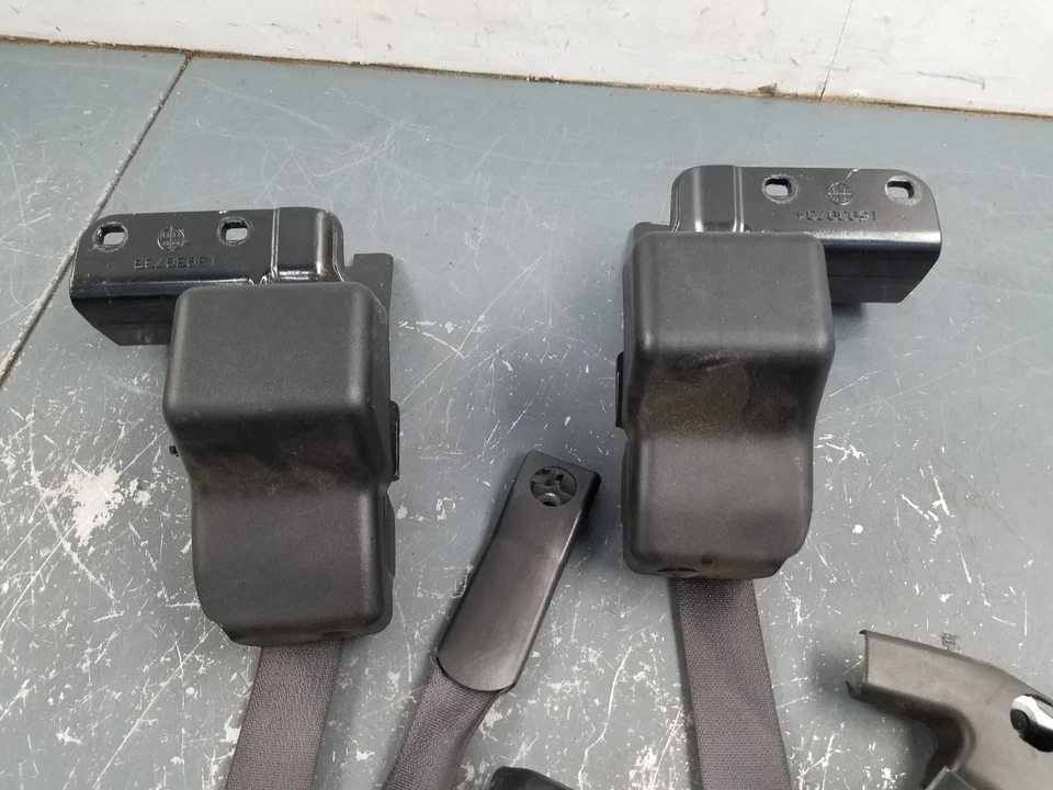 2012 Chevy Corvette C6 Grand Sport Seat Belt Set / Brackets #5134 X5 - Image 3 of 4