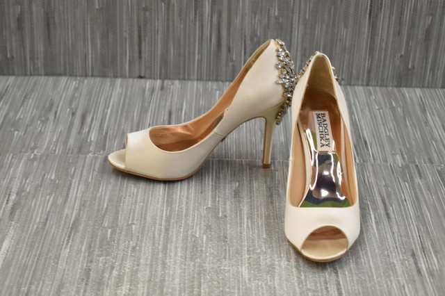 badgley mischka nilla