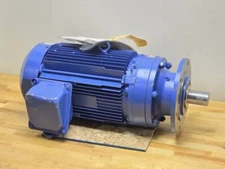 Sumitomo SM-Cyclo Gearmotor CNVM5-6125-AV-15, 3.7 kW, 120RPM, 200 VAC, TC-FXV