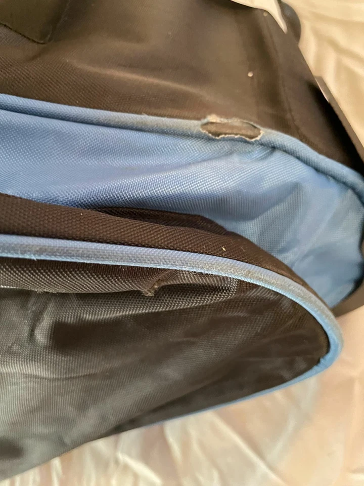 $150 Travelers Club Adventure 30" Xpedition Multi-Pocket Rolling Duffel Preto - Imagem 4 de 4