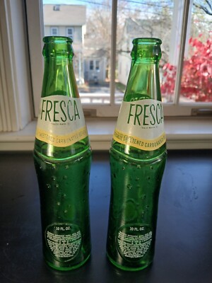 2 Fresca Green Glass 10 oz Citrus Soda Bottles Coca Cola Co Vintage Collectible