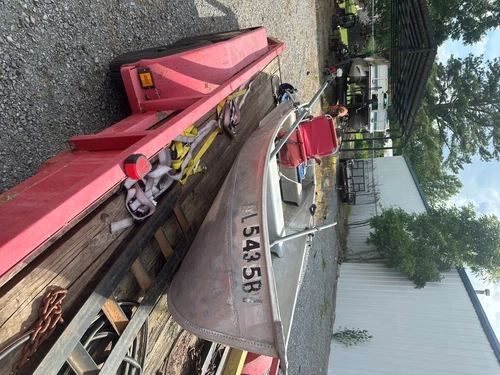 12 Foot Aluminum Fishing Boat (FVS032405)