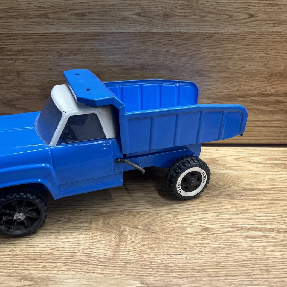 Tonka 自卸施工卡车 - 压钢 - 美国 - 阅读!! 蓝色带活塞 — 第 2/4 张图片