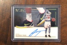 2018-19 Panini Noir Basketball Cards 17