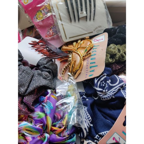 20 PC LOT Fashion Hair Accessories Salvage Shelf Pulls Assorted Styles and Brand - Picture 8 of 9