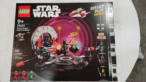 LEGO Star Wars SMART Play: Throne Room Duel & A-Wing (75427)