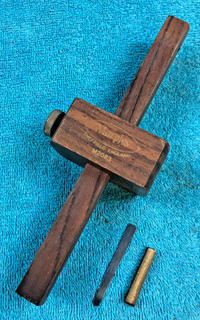 Vintage MARPLES M2083 Carpentry & Woodworking Marking Gauge Made in England