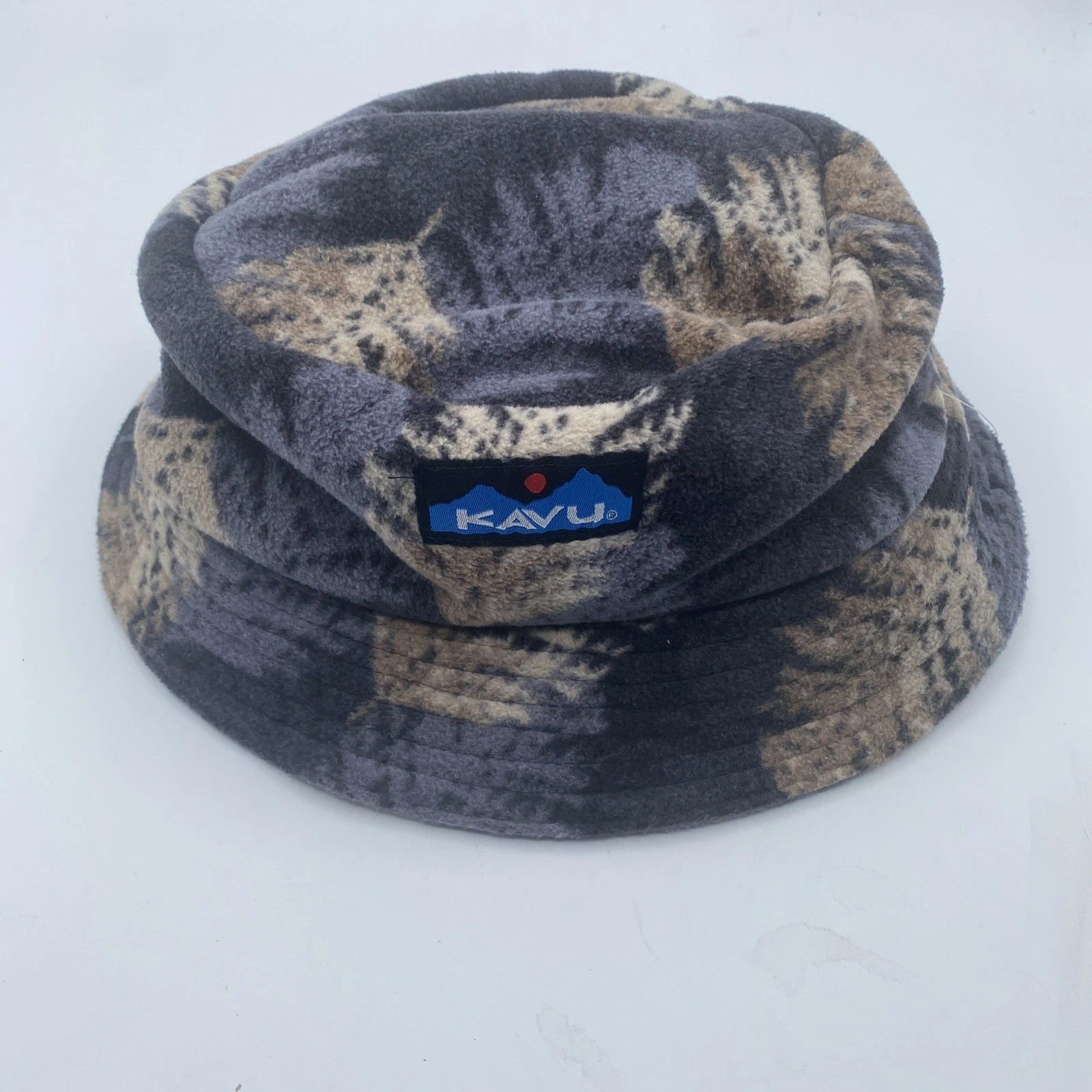 Kavu Polar Fleece Bucket Hat Port Falls One Size Leaf Layout Blue Grey NEW!
Opens in a new window or