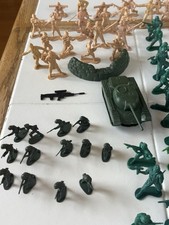 Army Men Plastic Over 250 Pieces