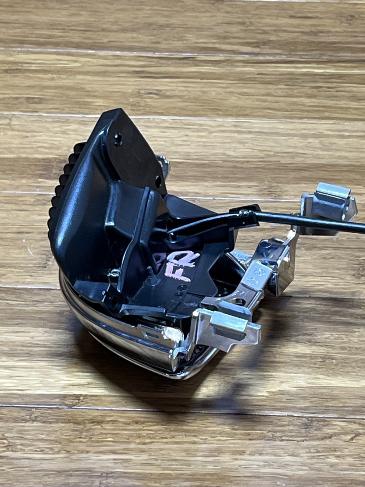 2017-2023 Rolls Royce Dawn RR6 Front Right Seat Upper Handle 7304414 OEM NOTE