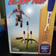 Blast Pad Rocket Launcher Shoots Over 200 Feet High New In Box