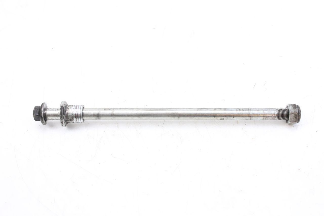 FRONT WHEEL AXLE - SUZUKI UH BURGMAN 125 (2002 - 2006)