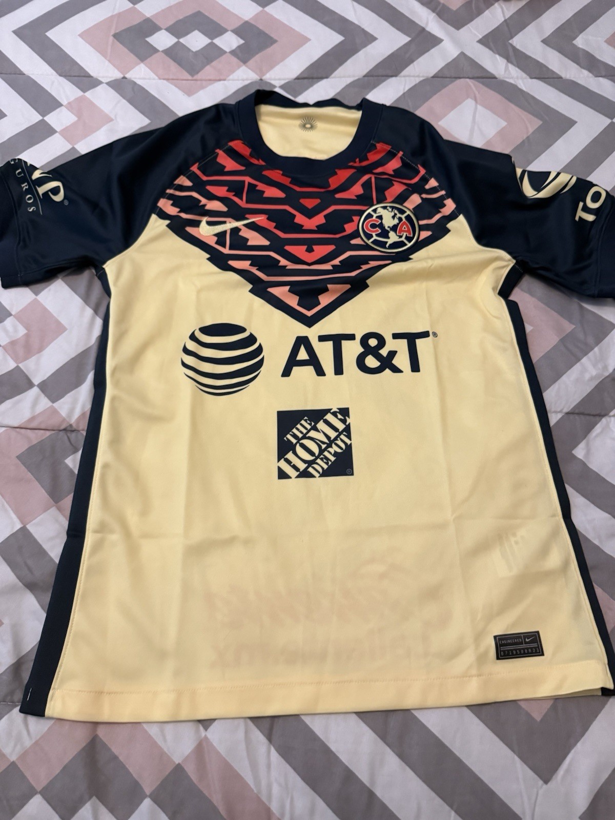 America Mexican Soccer Team Jersey Size S Men's