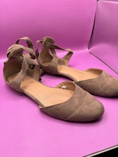 moschino Women  s Ballet Side Flats Size 8.5