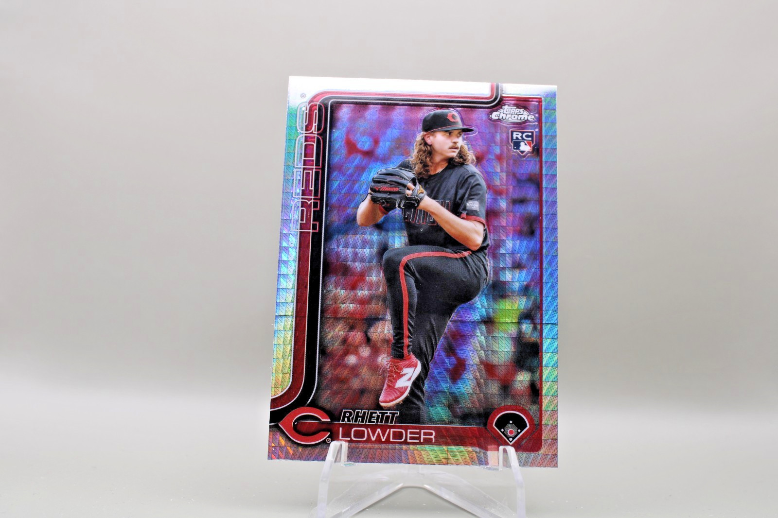 2025 Topps Chrome - Rhett Lowder #147 Prism Refractor (RC)