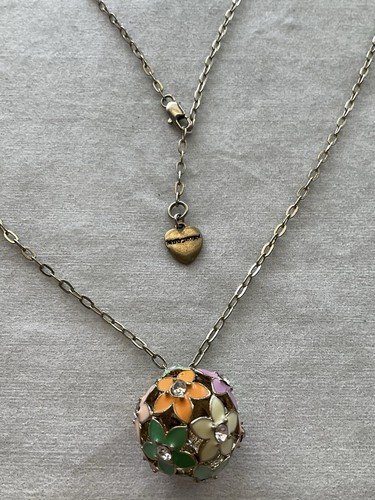 Betsy Johnson Sphere Cage Enamel Daisy Pendant Necklace Estate Jewelry