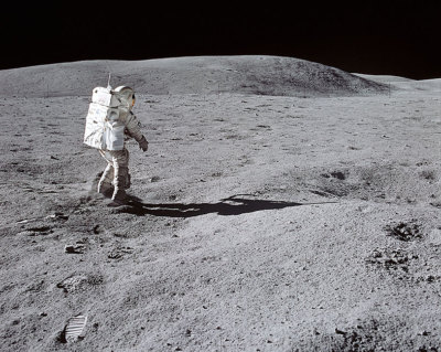 APOLLO 16 ASTRONAUT CHARLES DUKE ON MOON 8x10 GLOSSY PHOTO PRINT