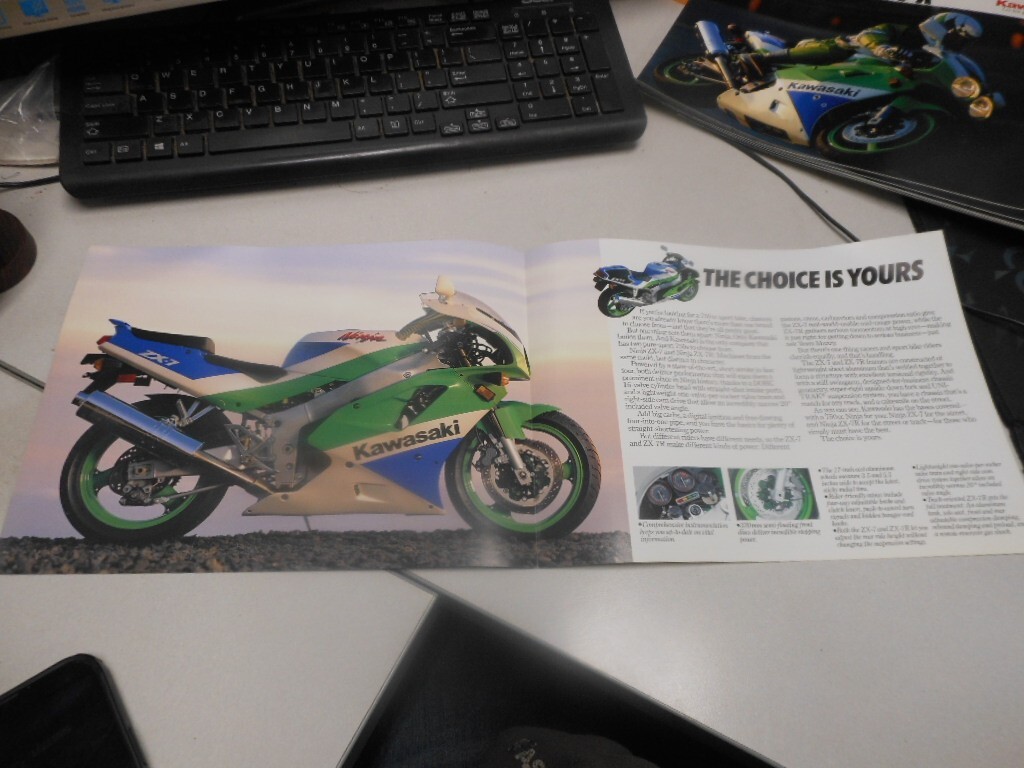 Kawasaki Factory Dealer Brochure 1992 Ninja ZX-7 ZX-7R 99969-2211