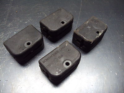 うさ 1998 98 SKI DOO SUMMIT ROTAX BOMBARDIER 600 REAR SUSPENSION RUBBER