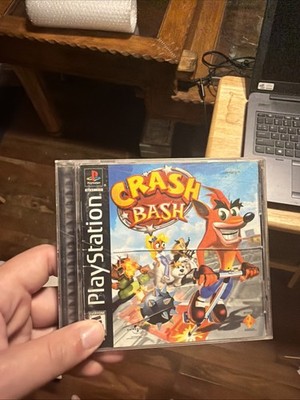 Crash Bash (Sony PlayStation 1, 2000) Complete with Manual