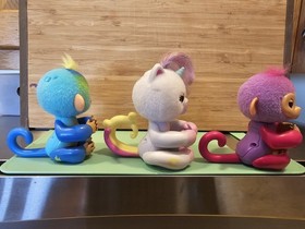 Lot x3 Fingerling Monkey Unicorn Interactive Finger Toys Tested +Batteries  VGC 