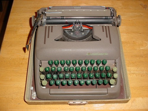 Smith Corona Silent Portable Typewriter