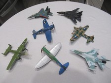 Maisto Diecast Military Fighters Bombers Airplanes Propeller Lot of 7 VERY NICE