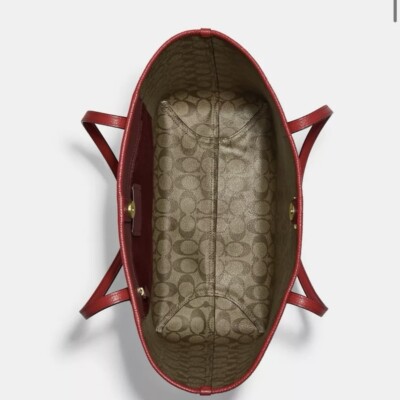 Coach Disney Snow White and the Seven Dwarfs Pebble Women's Tote