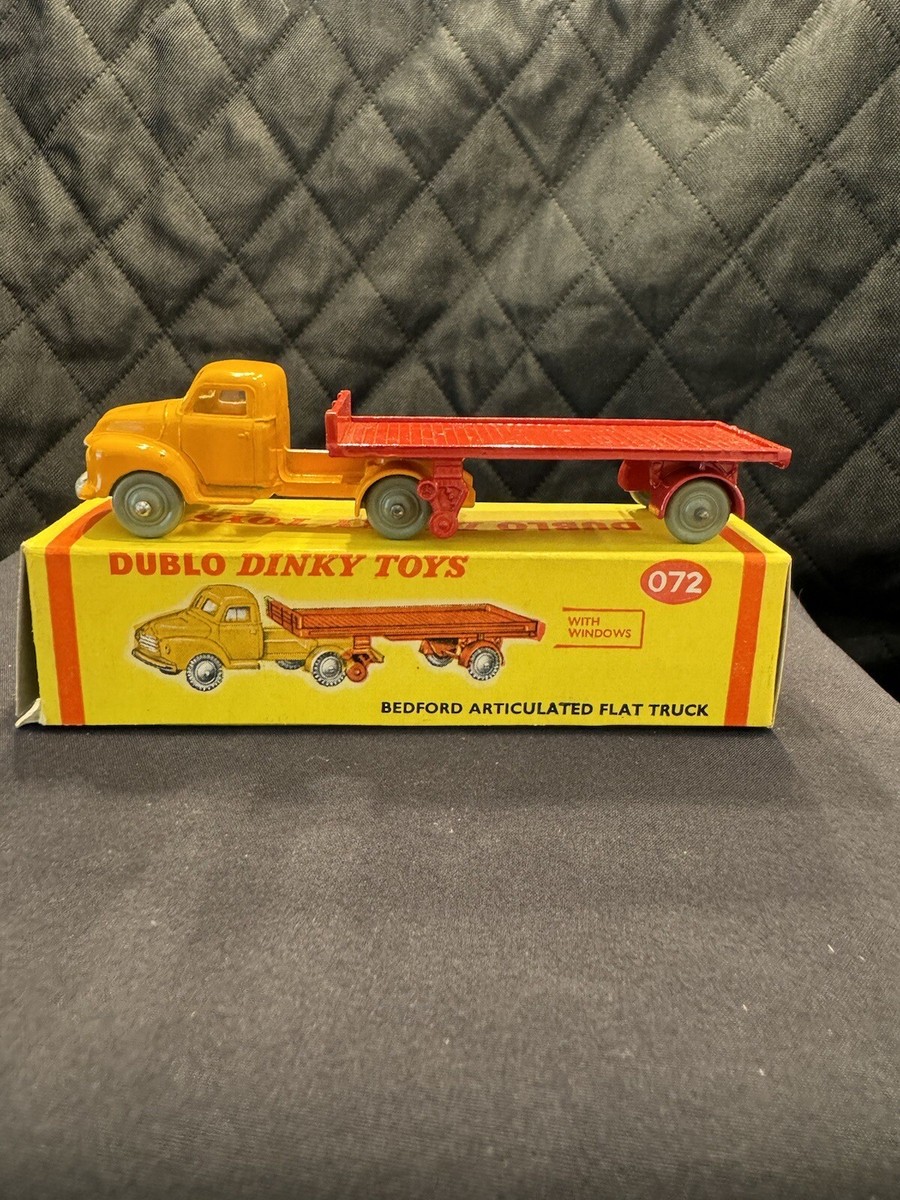 DinkyToysDublo072ベッドフォードアーティキュレーフラットトラック