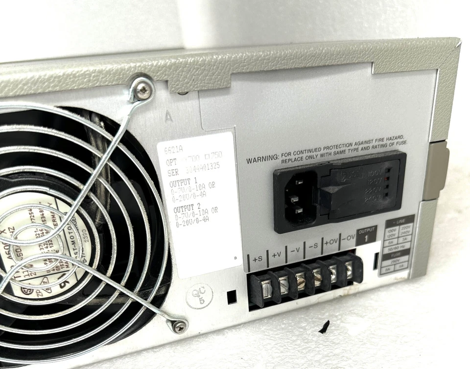 HP 6621A System DC PSU OPT 700 750 OUTPUT 0-7V/0-10A 0-20V /0-4A 787 as-is - Image 3 of 3