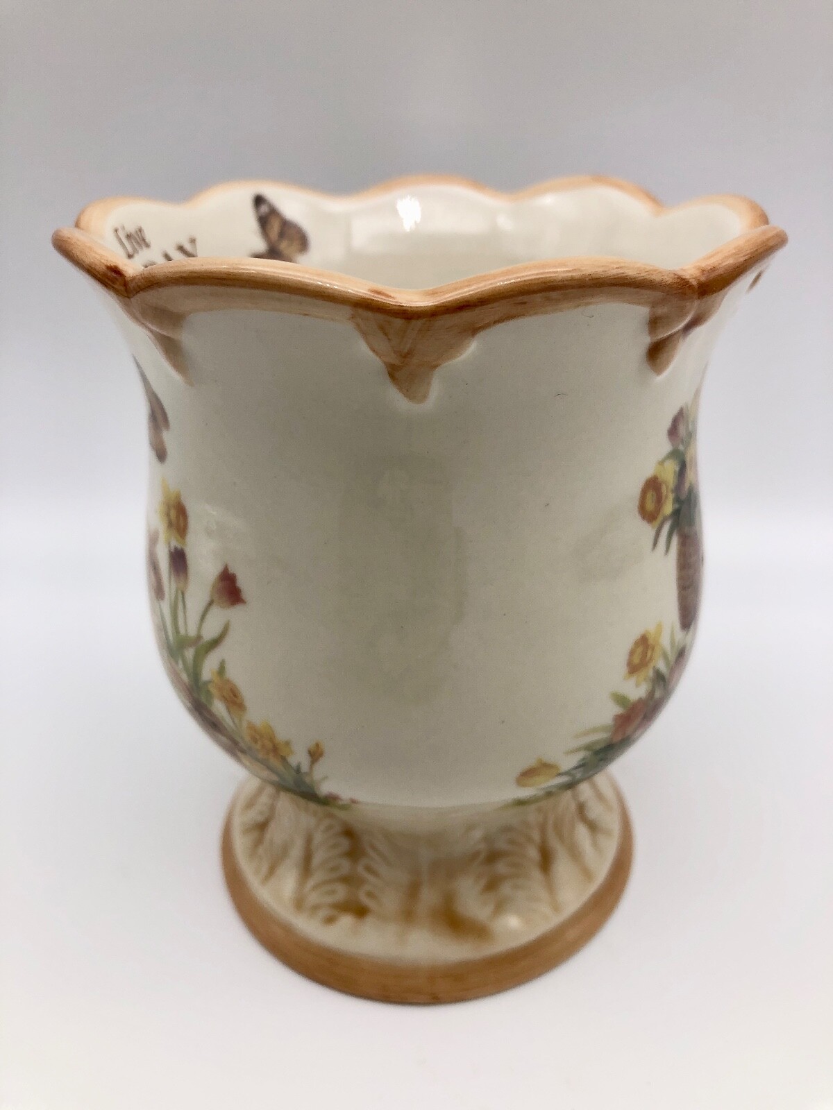 Cracker Barrel Easter Traditions Mug Ceramic Bunny Rabbit Footed ...