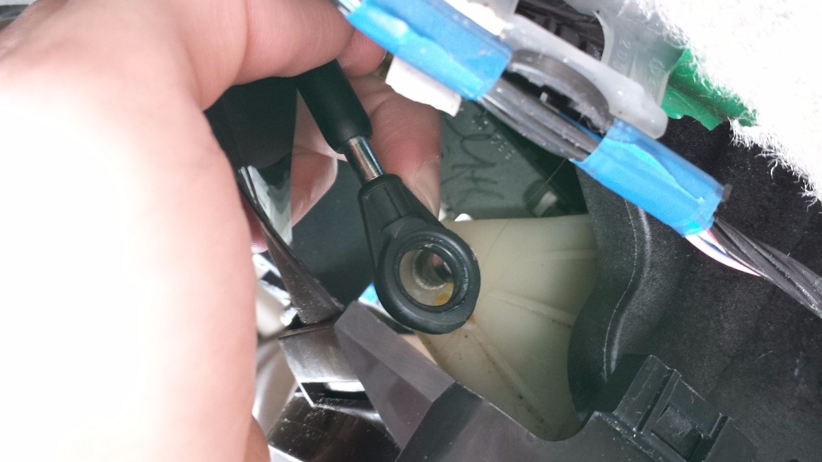 Transmission Shift Cable Bushing for Nissan Frontier | NI1KIT