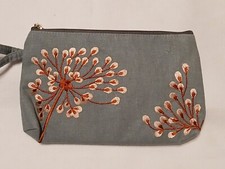 RED BLOSSOM Zip Top Cloth Clutch