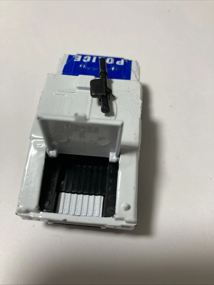 Vehículo de emergencia Tyco Matchbox 1994 White Hummer Police Foto 3 de 4