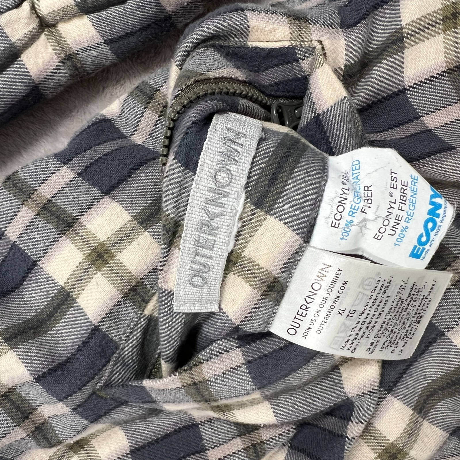 Outerknown Evolution Reversible Puffer Mens Size … - image 5