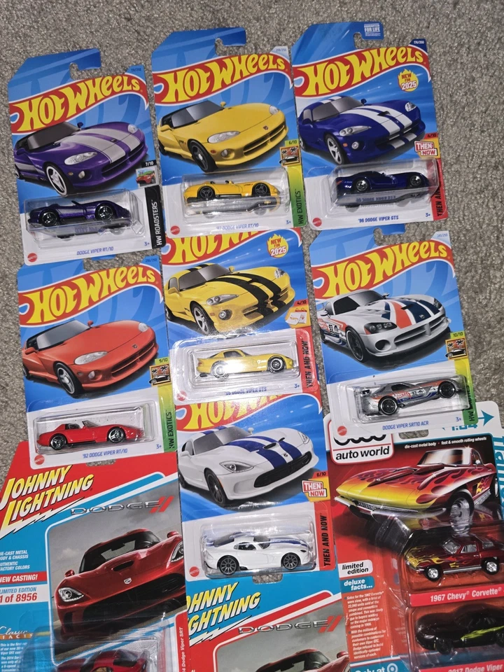Lote de 13 Dodge Viper Hot Wheels. 4 Preimums. 9 ML Foto 2 de 3