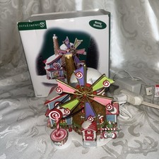 DEPT 56- “THE CHRISTMAS CANDY MILL” SERIE POLO NORTE #56762 con MOLINO DE VIENTO MÓVIL