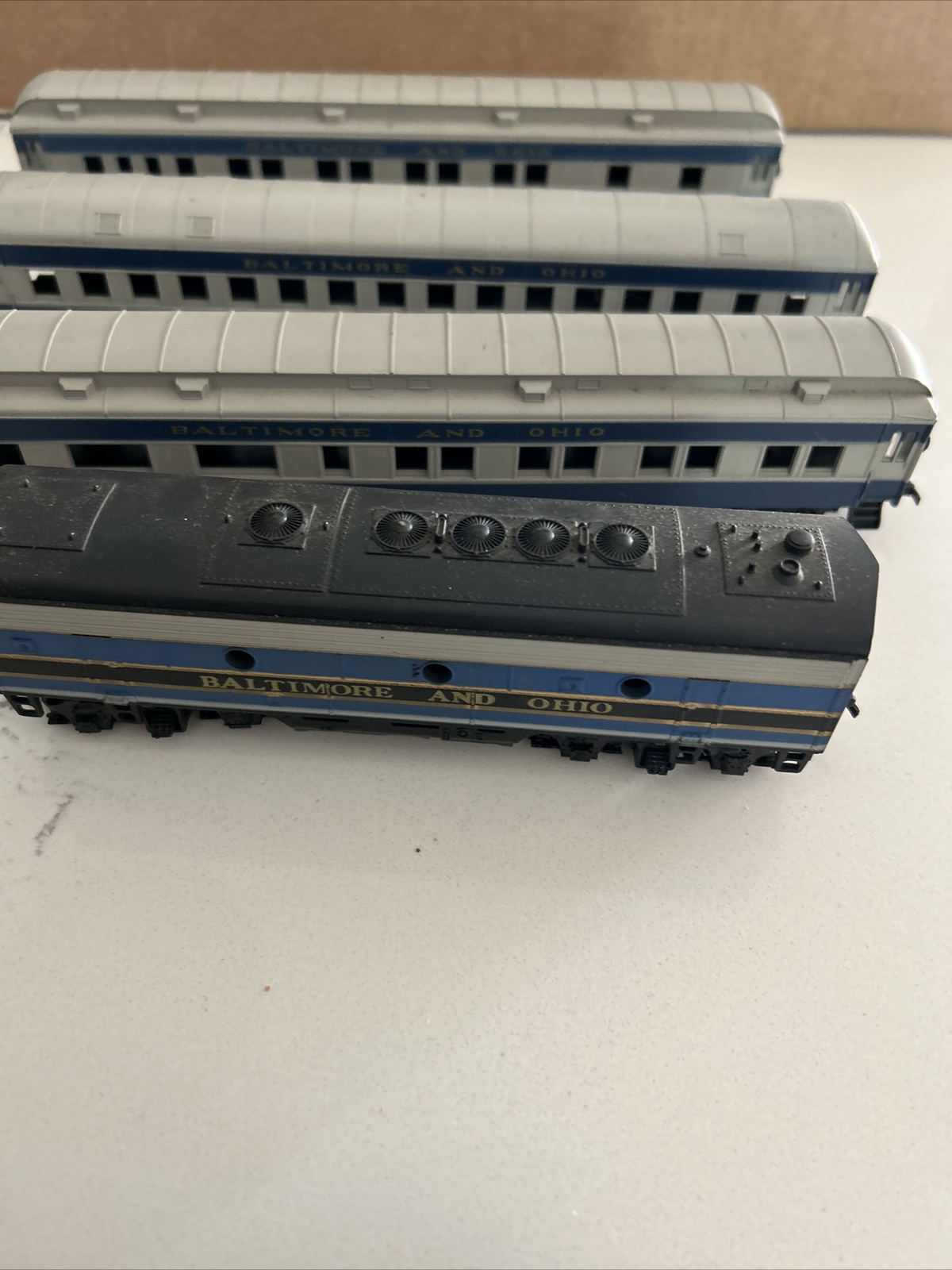 Lot of 6 Vintage Baltimore & Ohio Passenger & Baggage Cars HO Scale