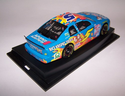 Terry Labonte 1999 Kellogg's Rice Krispies Treats #5 Chev Monte Carlo 1:24 - Picture 3 of 9