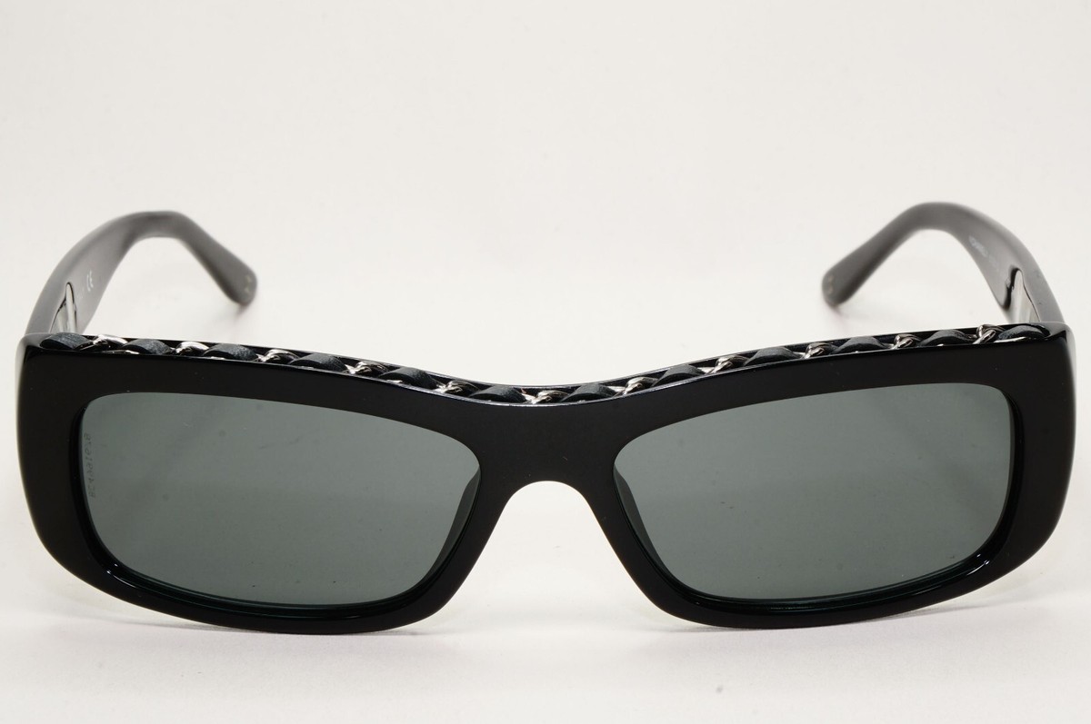 【ヴィンテージ】Rank:S☆Chanel Black White Series18 Seasonal Chanel Sunglasses 2008 Vintage White Black Chain Rectangle