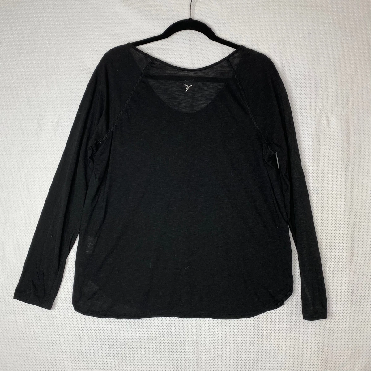 Old navy black long sleeve t shirt Clearance