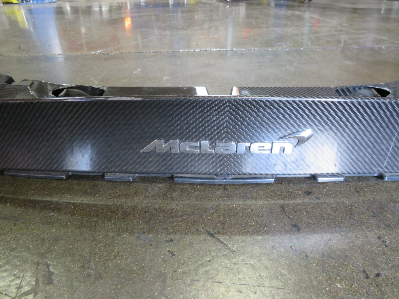 Mclaren 600LT, Rear Bumper, Upper Section, Carbon Fiber, Used, Dmg, 13AB475RP