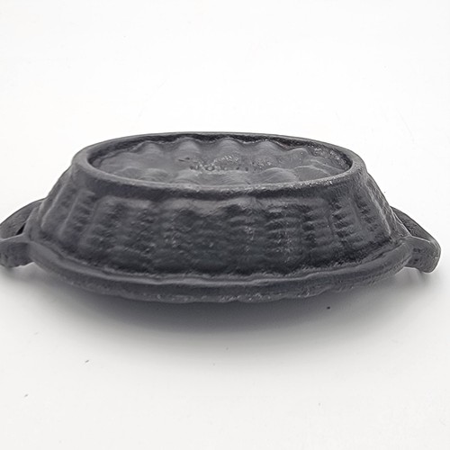 Set Of 2 Vintage Cast Iron WILTON Miniature Weave Basket - Picture 5 of 16