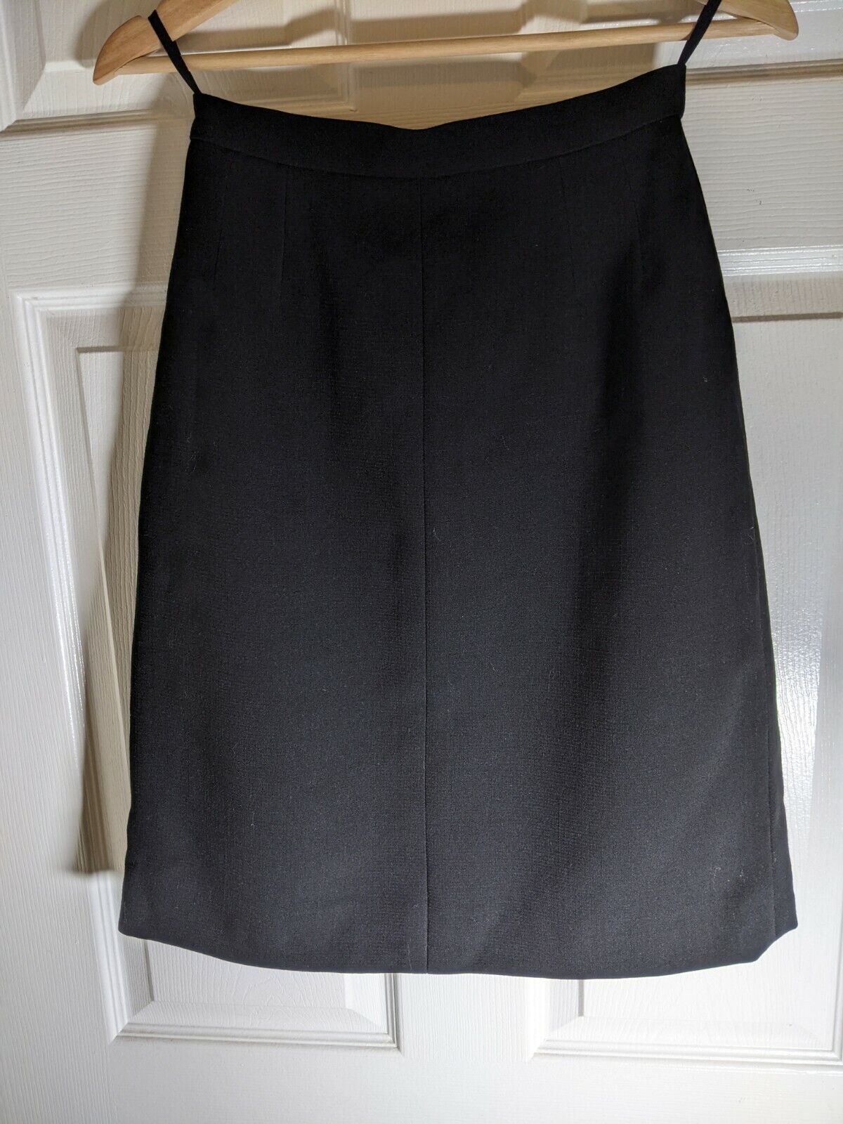 CHANEL BOUTIQUE Sample EUR 38 Black Wool CC Logo lining Skirt