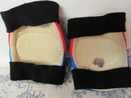 Pair Kid Size Fisher Price In Line Skating / Skateboard Elbow Pads / Guards - Picture 5 of 13