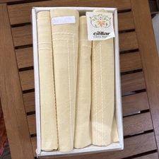 New The Cellar Pale Yellow Napkins 19"x19" White Border Stitching Cotton Macy’s